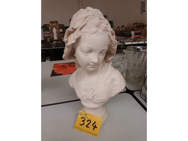 Lot 324 - beeld - afbeelding 1 van  5