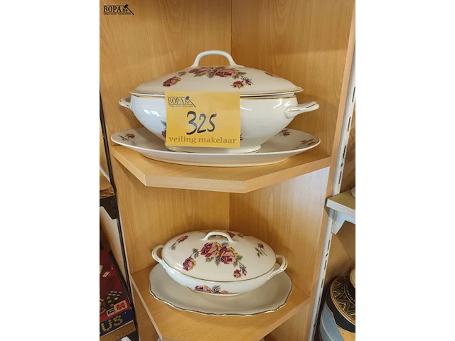 Lot 325 - kommen en vis. 9 stuks - afbeelding 3 van  5