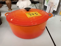 Lot 325 - kookpot le creuset - afbeelding 2 van  4