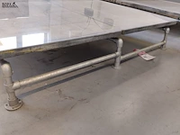 Lot 327 - presentatietafel met scheepsvloer - afbeelding 2 van  2