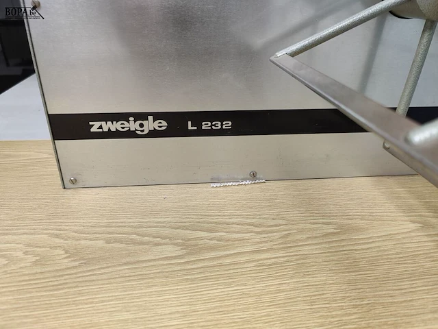 Lot 328 - zweigle garenlengte instrument - afbeelding 2 van  5