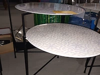 Lot 33 - bijzettafel j-line - afbeelding 2 van  3