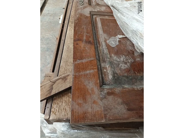 Lot 33 - eiken deuren met lijst. 7 stuks - afbeelding 3 van  5