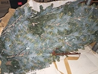Lot 33 - kerstboom - afbeelding 2 van  3
