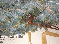 Lot 33 - kerstboom - afbeelding 3 van  3