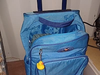 Lot 33 - kindertrolley en dekbedovertrek - afbeelding 1 van  2