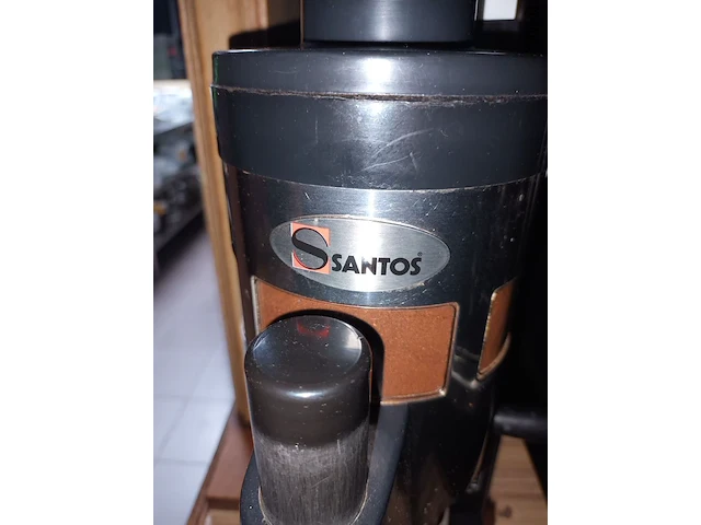 Lot 33 - koffiebonen maler santos - afbeelding 4 van  4