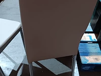 Lot 33 - lederen stoelen 2 stuks - afbeelding 2 van  4