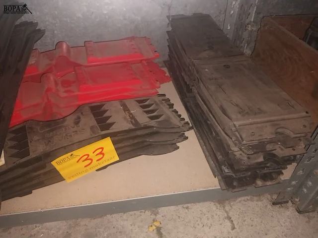 Lot 33 - pvc vouwplaten - afbeelding 2 van  4