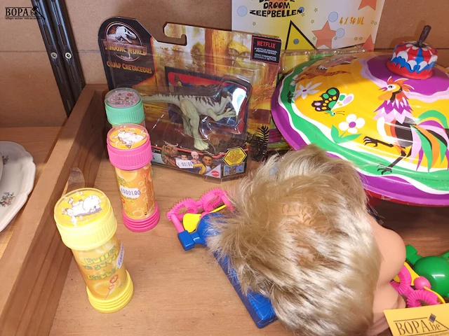 Lot 331 - lot speelgoed. 15 stuks - afbeelding 2 van  4