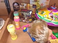 Lot 331 - lot speelgoed. 15 stuks - afbeelding 2 van  4