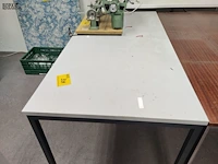 Lot 331 - rechthoekige tafel - afbeelding 2 van  2
