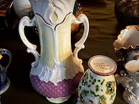 Lot 332 - ensemble van vaas(schade) en kleine vaasjes italiaans en bru - afbeelding 4 van  6