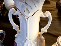 Lot 332 - ensemble van vaas(schade) en kleine vaasjes italiaans en bru - afbeelding 5 van  6