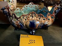 Lot 333 - majolica jardinière - afbeelding 2 van  4