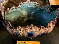 Lot 333 - majolica jardinière - afbeelding 3 van  4