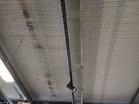 Lot 335 - drie rails met decoratie verlichting zwart. 12 zwarte spots - afbeelding 1 van  6