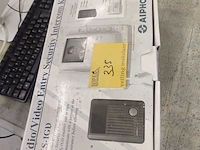 Lot 335 - intercom kit - afbeelding 1 van  2