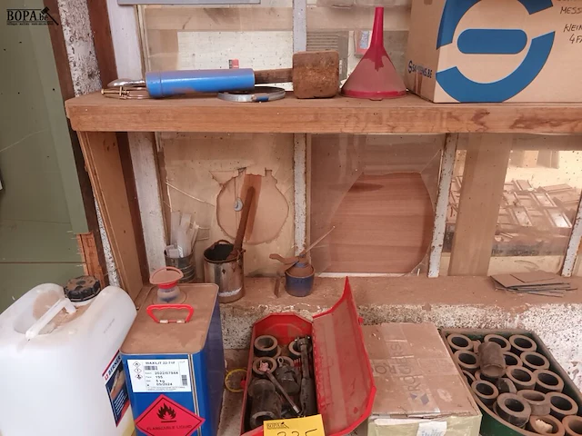 Lot 335 - werkmateriaal, producten en onderdelen - afbeelding 2 van  5