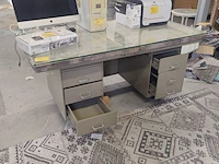 Lot 336 - bureau mewaf - afbeelding 1 van  3