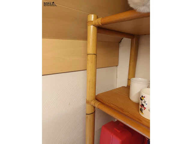 Lot 336 - rotan rek - afbeelding 2 van  3