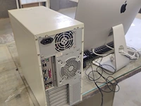 Lot 337 - computer apple en desktop - afbeelding 3 van  4