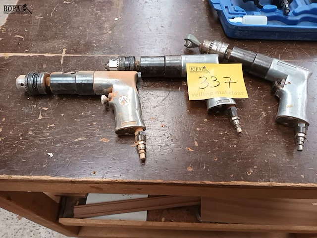 Lot 337 - pneumatische boormachine. 3 stuks - afbeelding 1 van  4