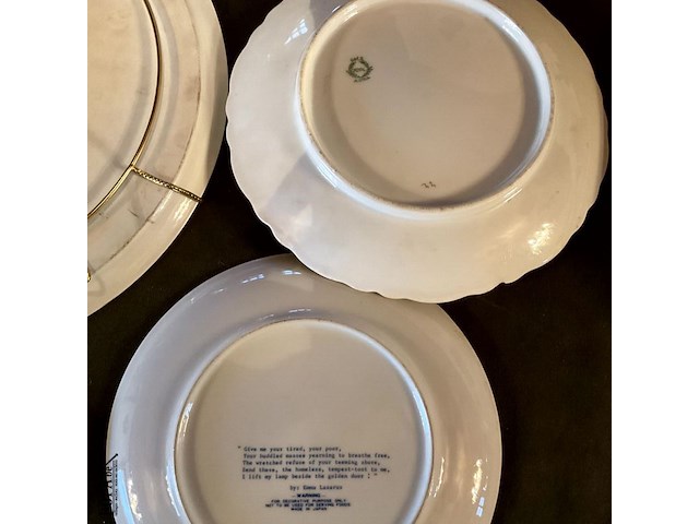 Lot 337 - stapel sierborden - afbeelding 4 van  7