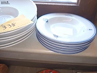 Lot 338 - diepe borden. 20 stuks - afbeelding 2 van  3
