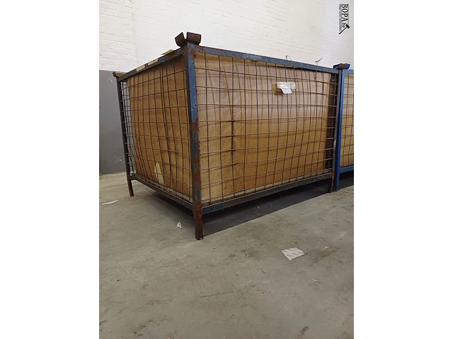 Lot 339 - metalen stapelbak 3 stuks - afbeelding 3 van  4