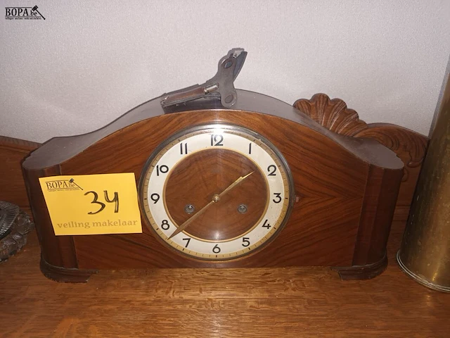 Lot 34 - antieke mantelklok - afbeelding 1 van  3