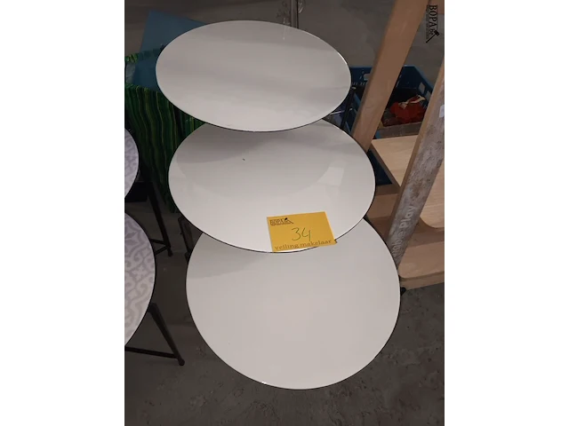 Lot 34 - bijzettafel j-line - afbeelding 1 van  3