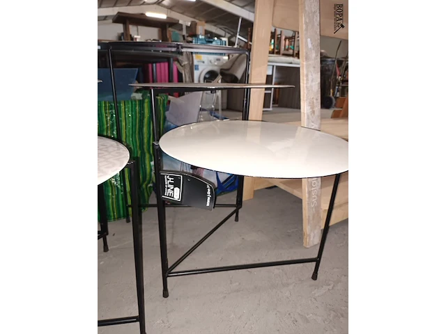 Lot 34 - bijzettafel j-line - afbeelding 2 van  3
