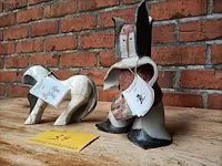 Lot 34 - keramieke kunstobjecten, 2 stuks - afbeelding 5 van  5