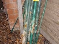 Lot 34 - omheiningspalen. ca. 18 stuks - afbeelding 2 van  3