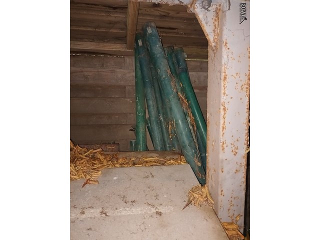 Lot 34 - omheiningspalen. ca. 18 stuks - afbeelding 3 van  3