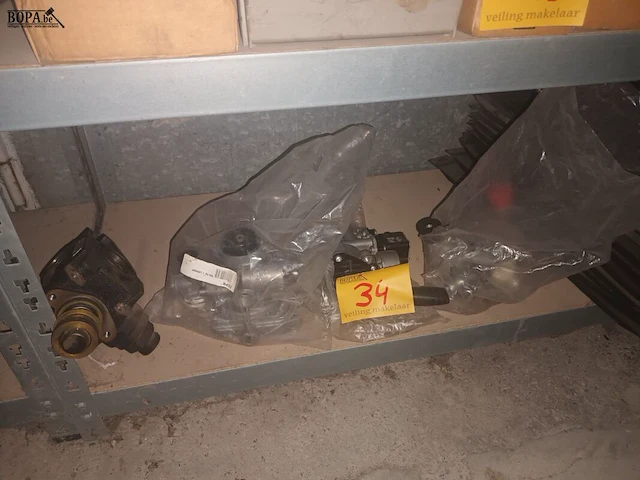 Lot 34 - onderdelen voor trailers - afbeelding 1 van  6