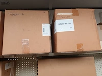 Lot 34 - pvc t-stukken en bogen. 50 dozen - afbeelding 4 van  7