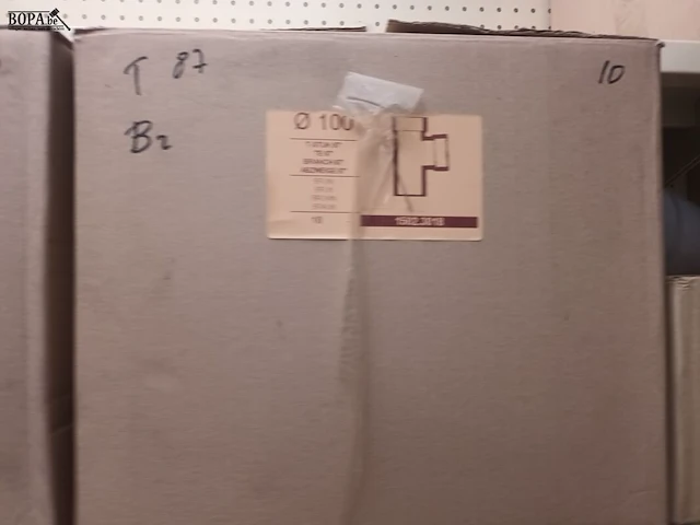 Lot 34 - pvc t-stukken en bogen. 50 dozen - afbeelding 7 van  7