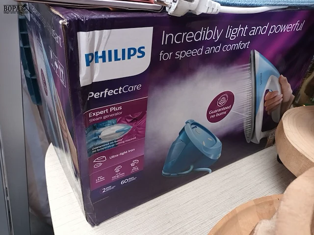 Lot 34 - stoomstrijkijzer philips - afbeelding 3 van  4