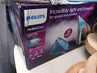 Lot 34 - stoomstrijkijzer philips - afbeelding 3 van  4