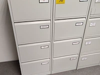Lot 340 - metalen dossierkast -2 stuks - afbeelding 1 van  2
