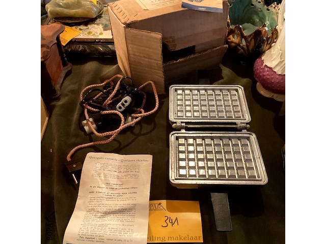 Lot 341 - vintage wafelijzertje s.i.r.e.m. - afbeelding 1 van  4
