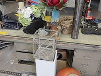 Lot 342 - decoratie - afbeelding 1 van  4