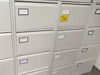 Lot 343 - metalen dossierkast -2 stuks - afbeelding 1 van  3