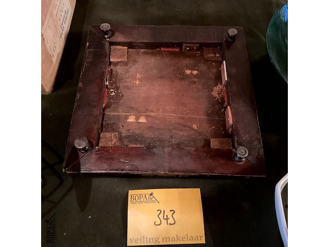 Lot 343 - onderzotter schotel emaux de longwy, cloisonné techniek - afbeelding 3 van  3