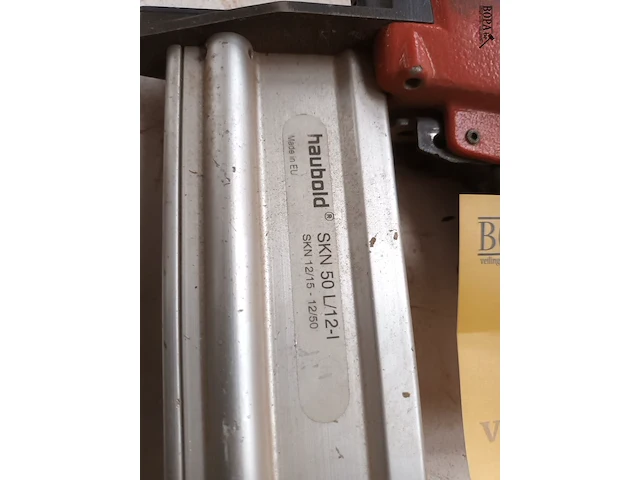 Lot 343 - pneumatische nietmachine haubold - afbeelding 2 van  2
