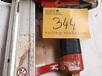 Lot 344 - pneumatische nietmachine haubold - afbeelding 1 van  2