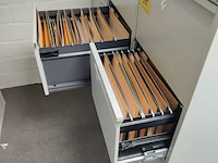 Lot 345 - metalen dossierkast -2 stuks - afbeelding 4 van  4