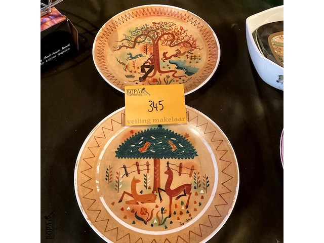 Lot 345 - wandborden catrie tony, 2 stuks - afbeelding 1 van  4